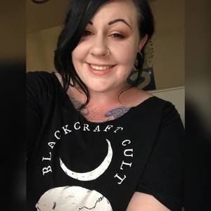 Meet your Posher, Alexandra